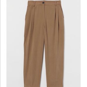Fitted twill pants